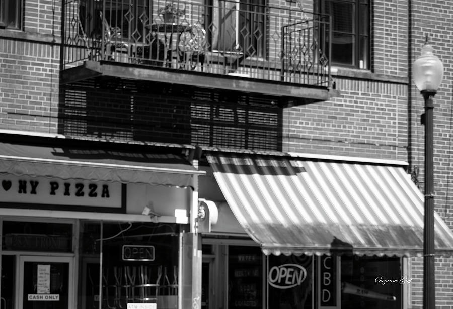 Love NY Pizza - Black and White Photograph by Suzanne Gaff