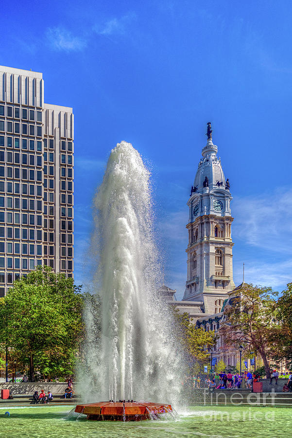 Love Park Fountain at City Hall Photograph by David Zanzinger