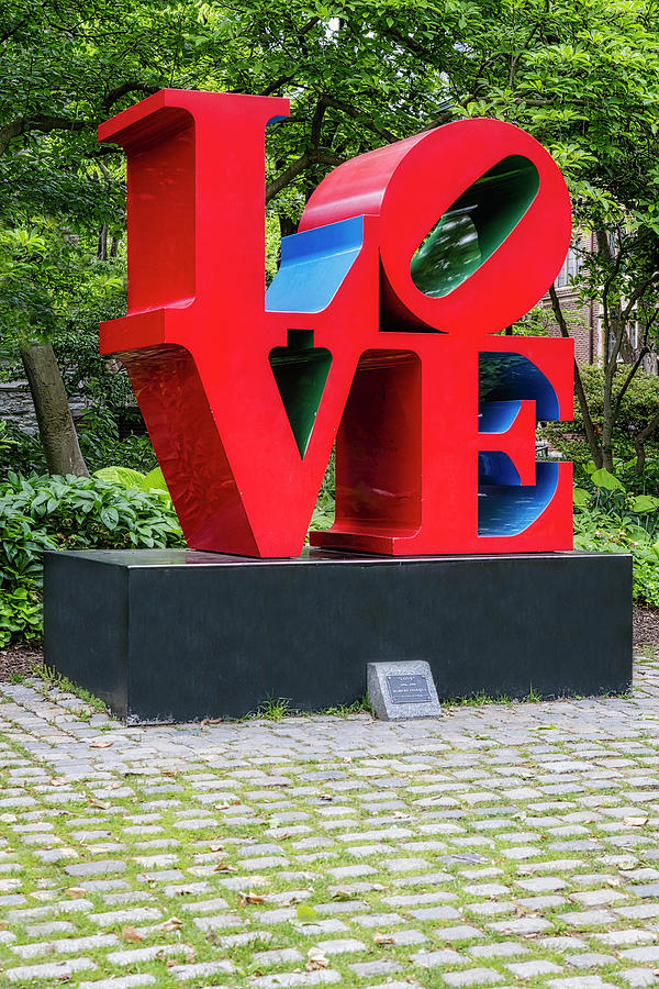 Love Sculpture U-Penn Photograph by Susan Candelario