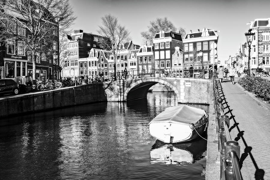 Loving Amsterdam channels Photograph by Pedro Cardona Llambias
