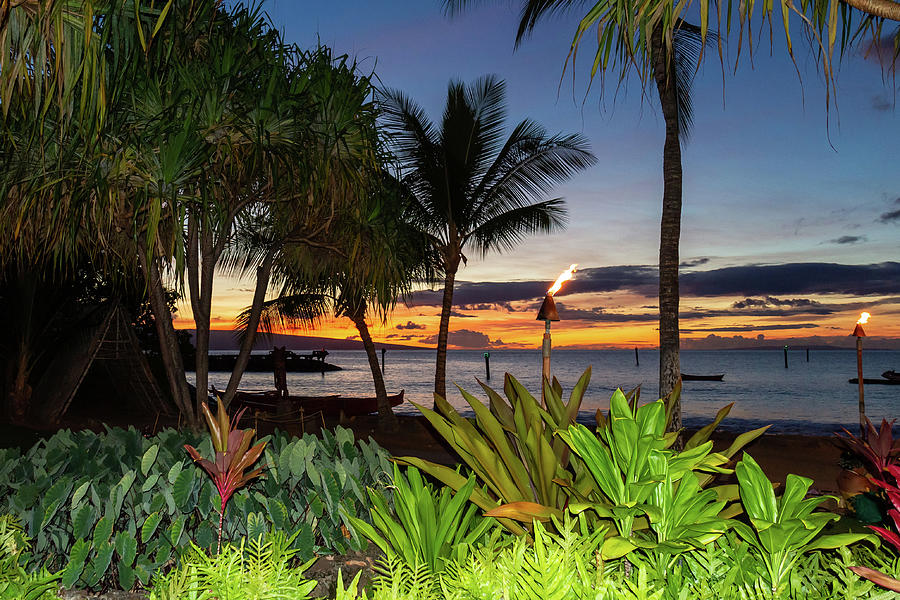 Luau sunset Maui Photograph by Pierre Leclerc Photography