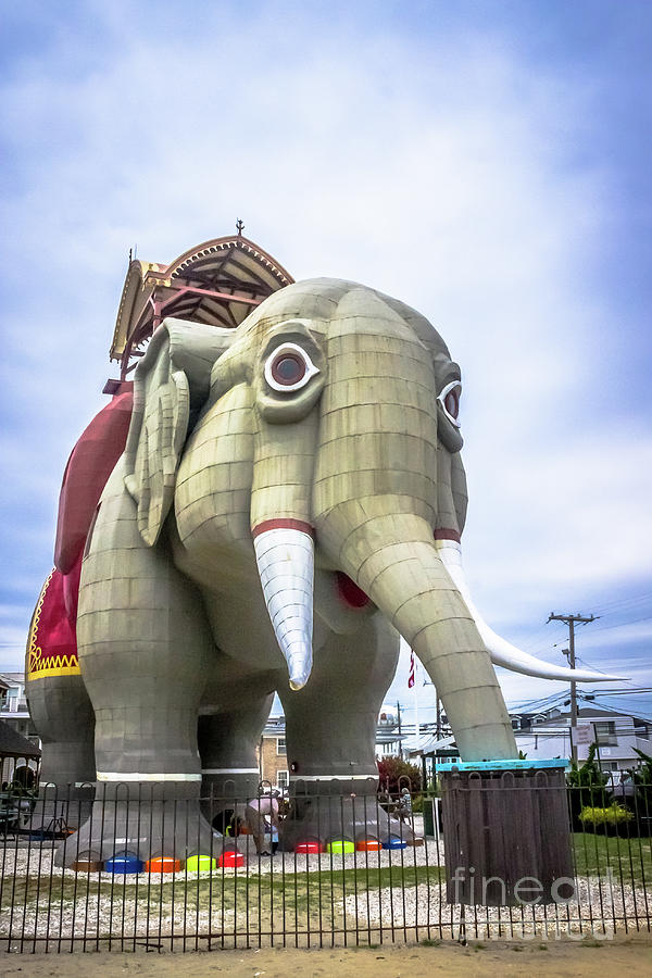 Lucy the Elephant - Landmark Photograph by Colleen Kammerer