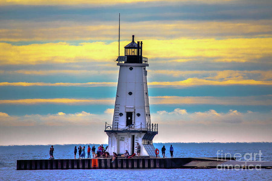 Ludington North Pierhead Lighthouse Michigan Sunset -8337 Photograph by Norris Seward