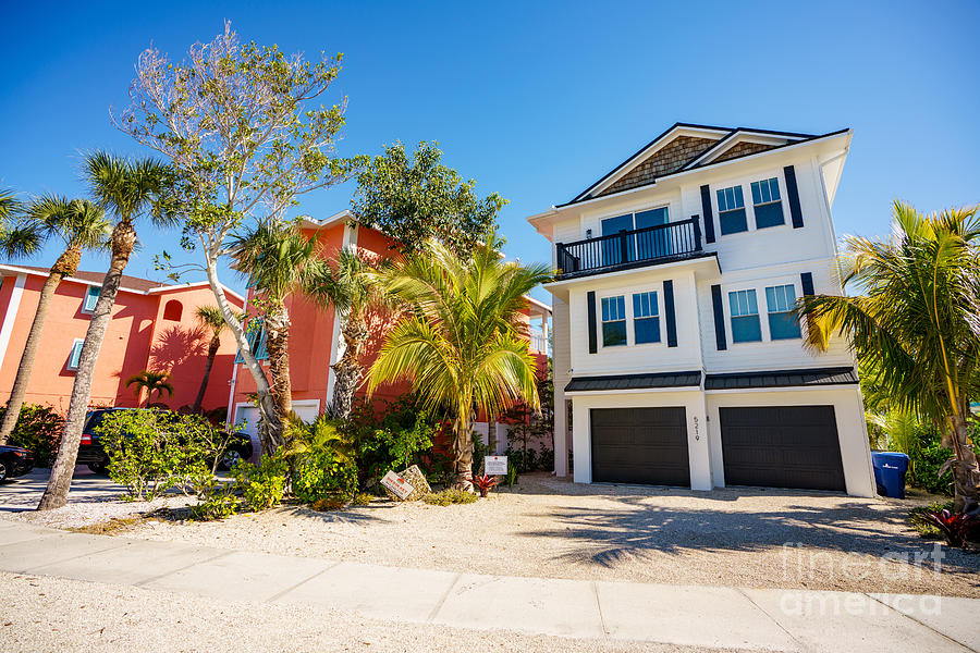 Luxury Homes On Siesta Key Beach For Vacation Rental Airbnb Stay ...