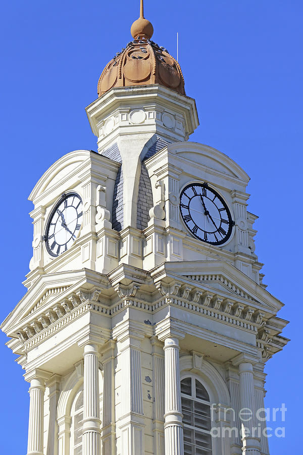 Madison County Courthouse in London Ohio 5652 Photograph by Jack Schultz
