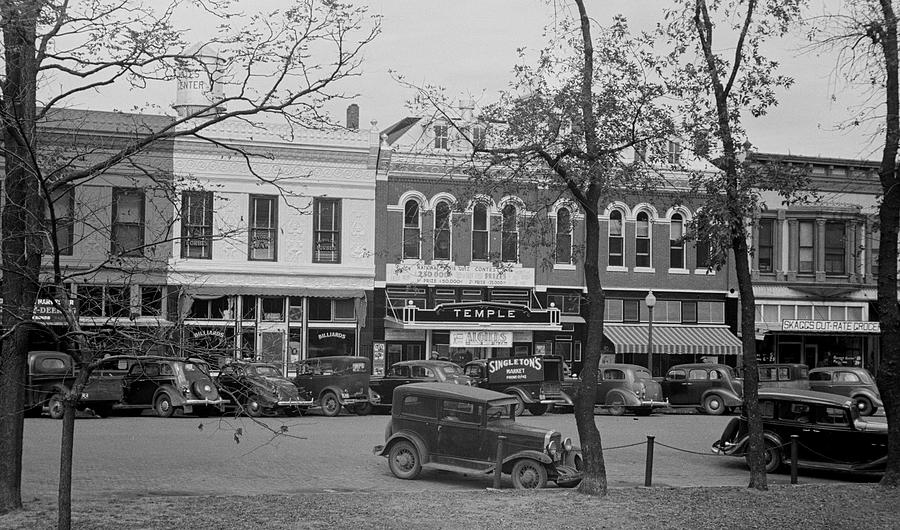 Yates Center Kansas Vintage Photograph 8.5 x 11 Reprint 1938 Main Street