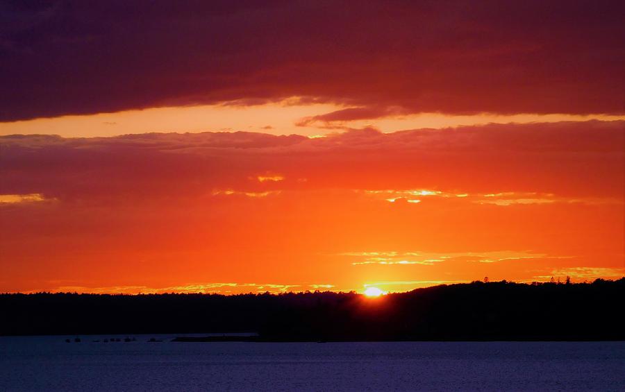 - Maine Sunset Photograph by THERESA Nye