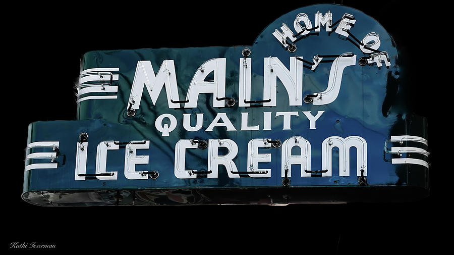 Mains Quality Ice Cream Photograph by Kathi Isserman