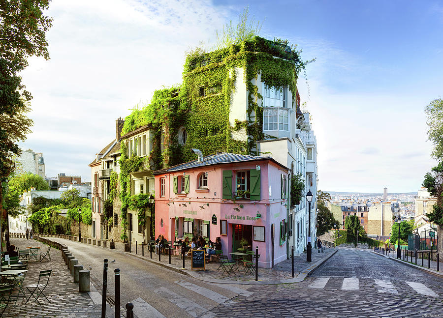 La Maison Rose in Paris Montmartre, France - GR Photography