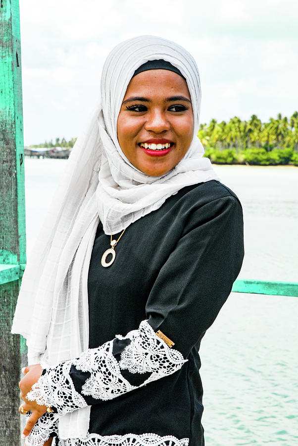 Shades Of Islam - Malaysian local woman, Sabah, Borneo Photograph by Earth And Spirit