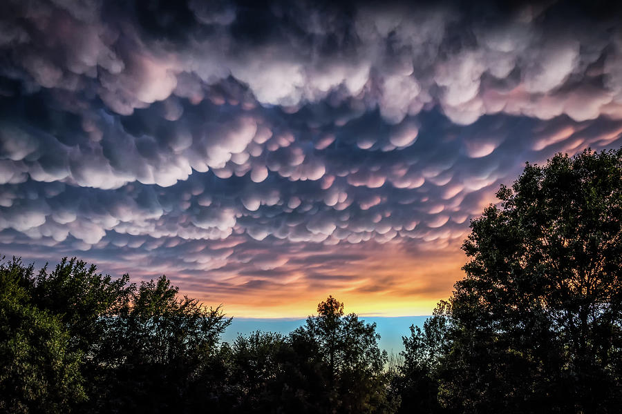 Mammatus Clouds Photograph by James Barber