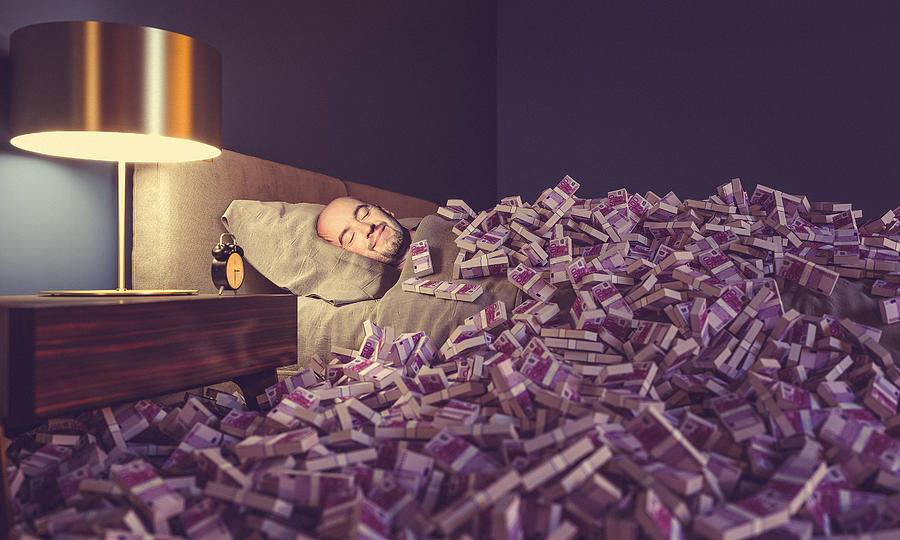 sleeping with money in the mattress