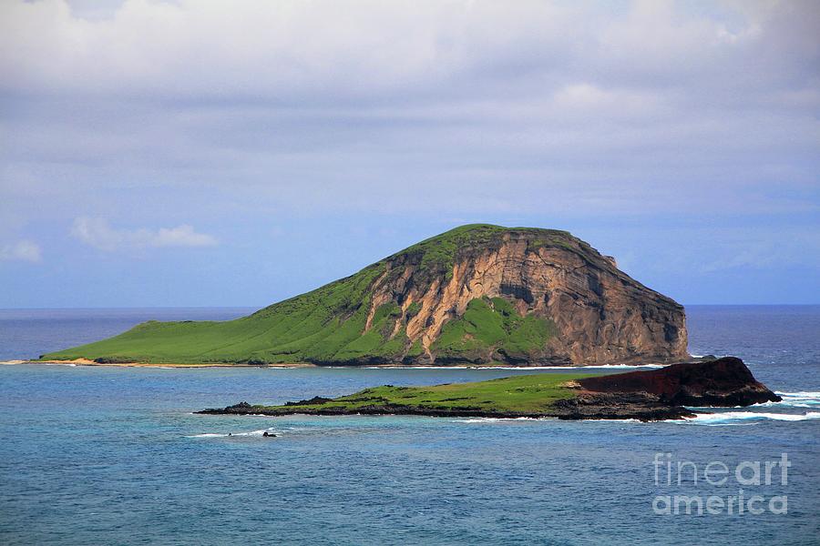 Manana Island, or Rabbit Island in Hawaii Photograph by On da Raks