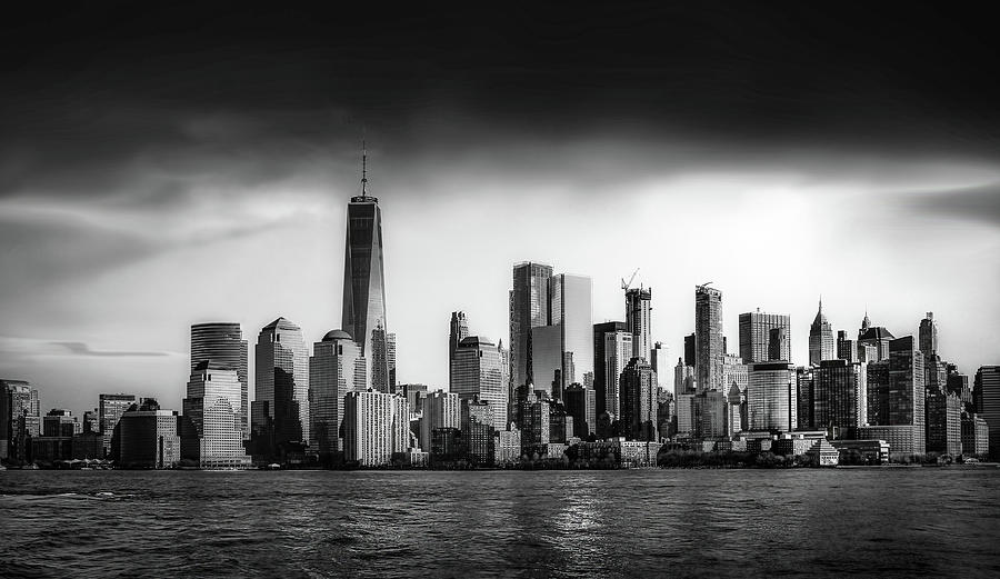 Manhattan black Photograph by Alfredo Fresan - Fine Art America