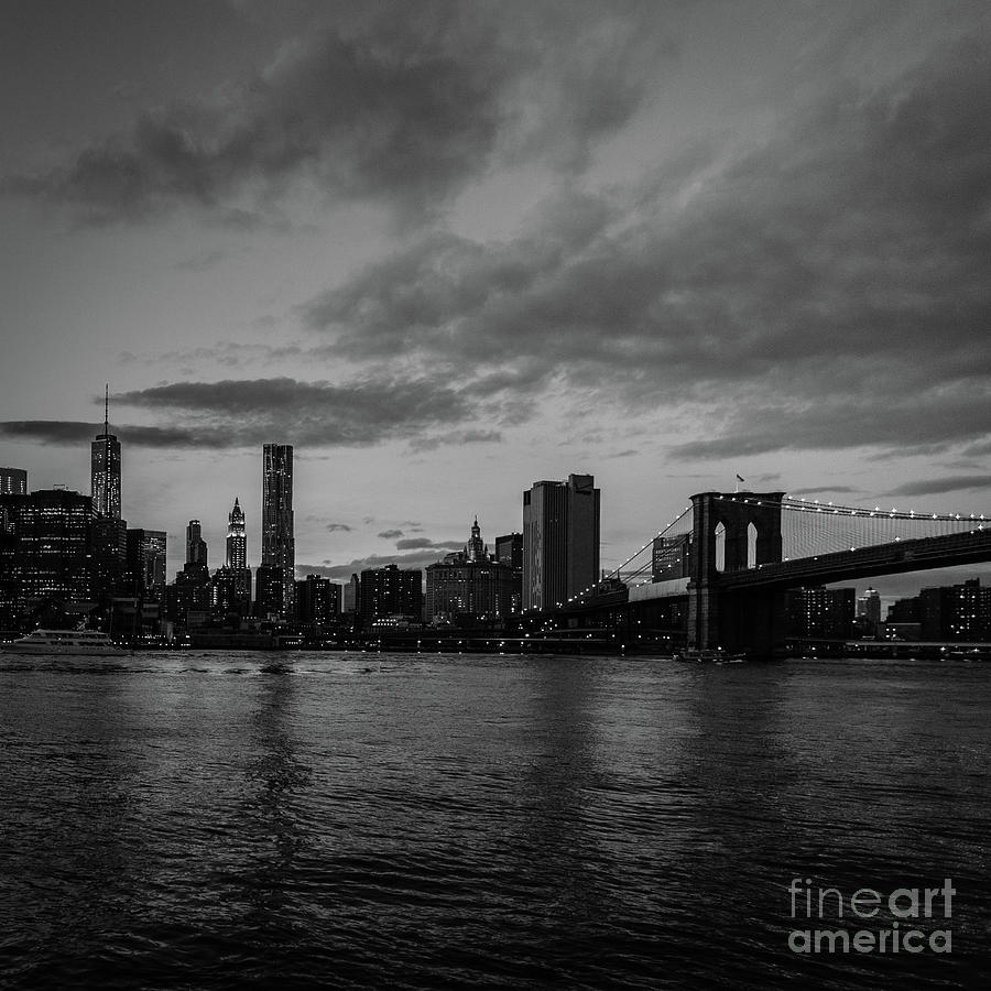 Manhattan Cityscape Under The Sunset - VI Photograph by Raphael Bittencourt