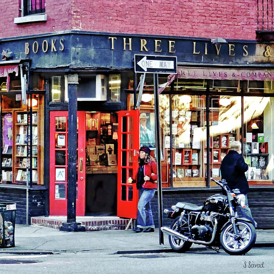 Manhattan NY - Greenwich Village Bookstore Photograph by Susan Savad