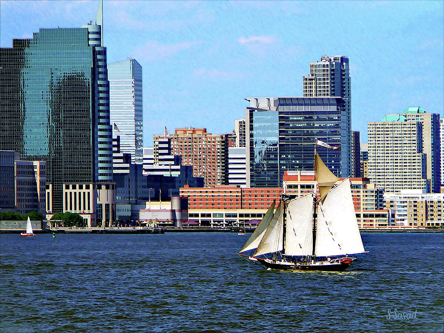 Manhattan - Yacht Against Manhattan Skyline Photograph by Susan Savad