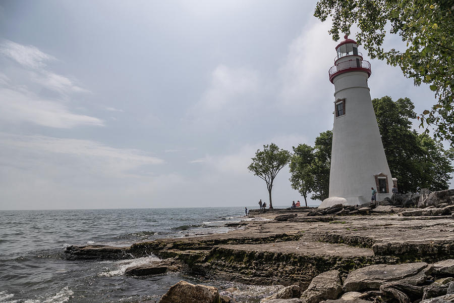 Marblehead lighthouse and Lake Erie  Photograph by John McGraw