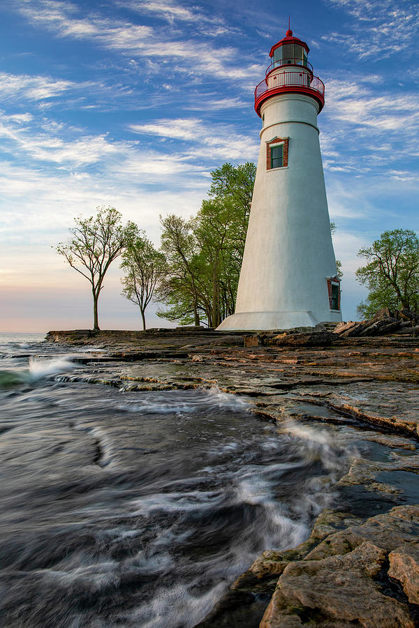 Marblehead Lighthouse And Waves Vertical Photograph by Dan Sproul