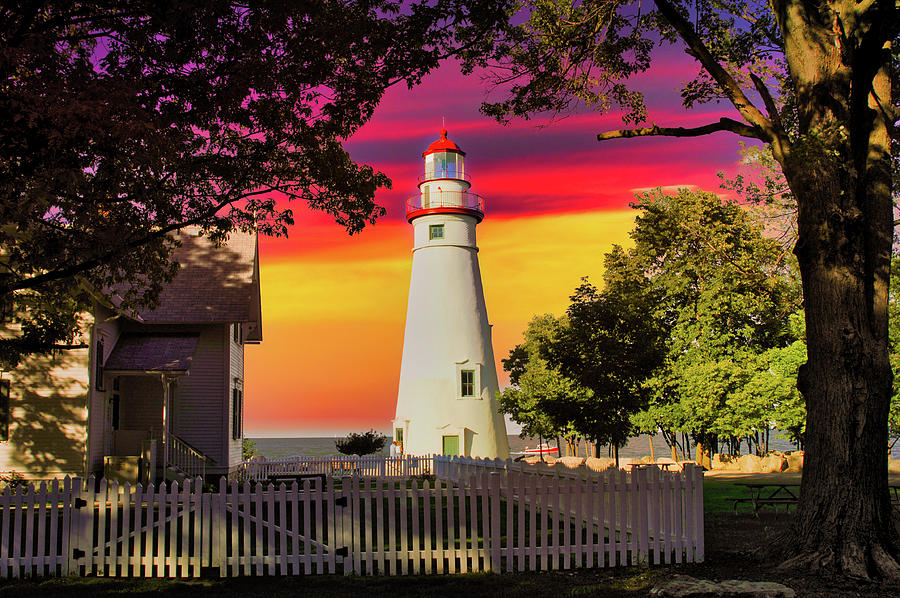 Marblehead Lighthouse Lake Erie Photograph by Randall Branham