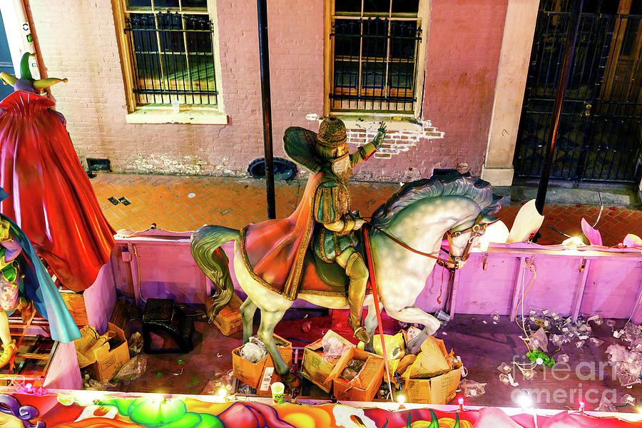  Mardi Gras King Float at Night in New Orleans Photograph by John Rizzuto