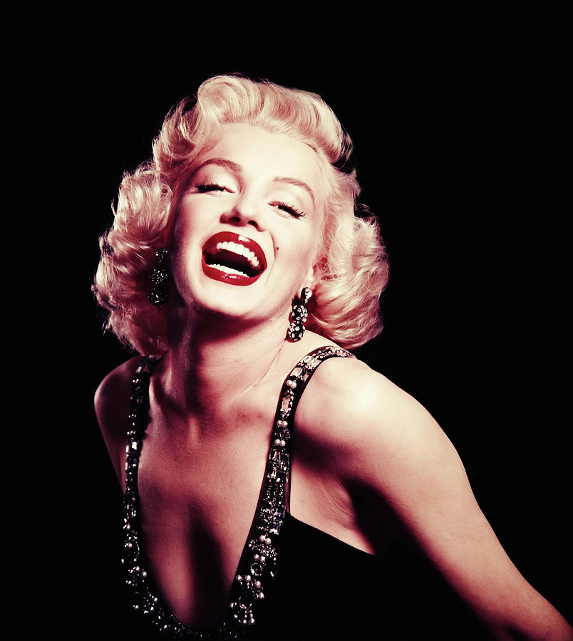MARILYN MONROE in HOW TO MARRY A MILLIONAIRE -1953-, directed by JEAN NEGULESCO. Photograph by Album MARILYN MONROE in HOW TO MARRY A MILLIONAIRE -1953-, directed by JEAN NEGULESCO. Photograph by Album