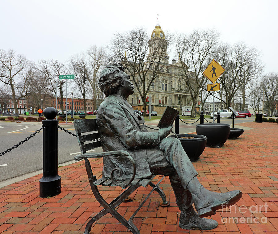 Mark Twain Sculpture and the Licking County Courthouse Newark Ohio 5905 Photograph by Jack Schultz