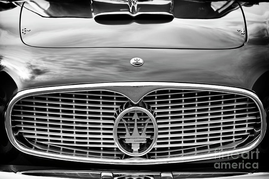 Maserati 3500 GT Grille Photograph by Tim Gainey