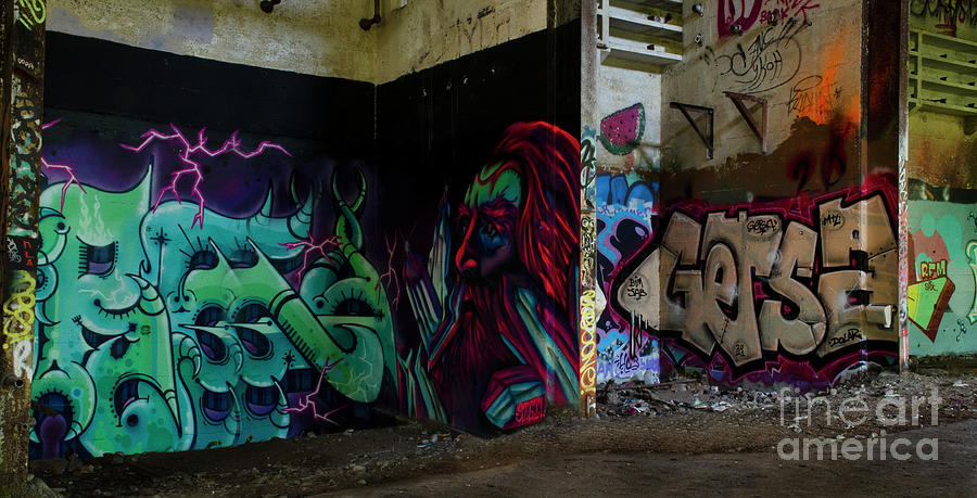 Masters Of Graffiti 4 Photograph by Bob Christopher