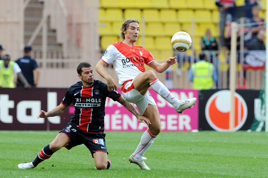Mateja Kezman / Dario Simic Photograph by Icon Sport Mateja Kezman / Dario Simic Photograph by Icon Sport