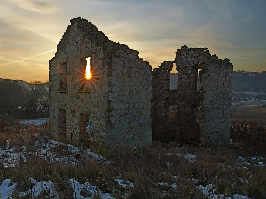 Matz Farm House Ruins Photograph by Chris Pappathopoulos | Fine Art America