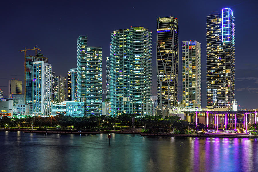 Maurice A Ferre Park and Skyscrapers Photograph by Claudia Domenig ...