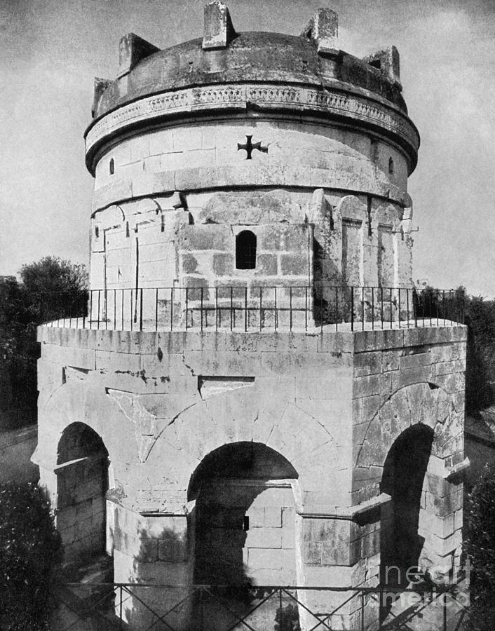 Mausoleum Of Theodoric Photograph by Granger