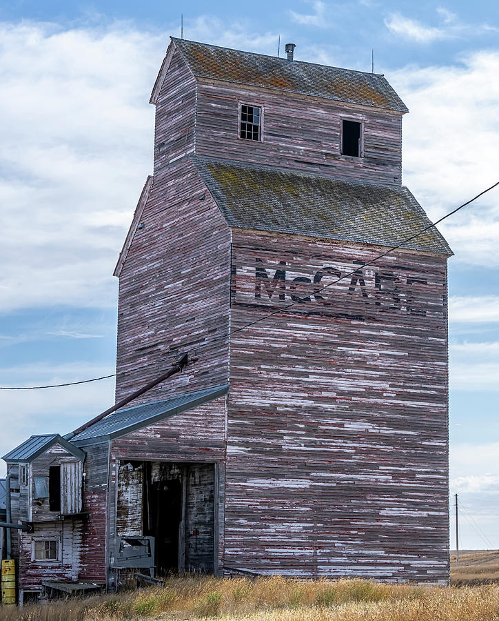 Cereal Photograph - McCABE Elevator by Paul Freidlund