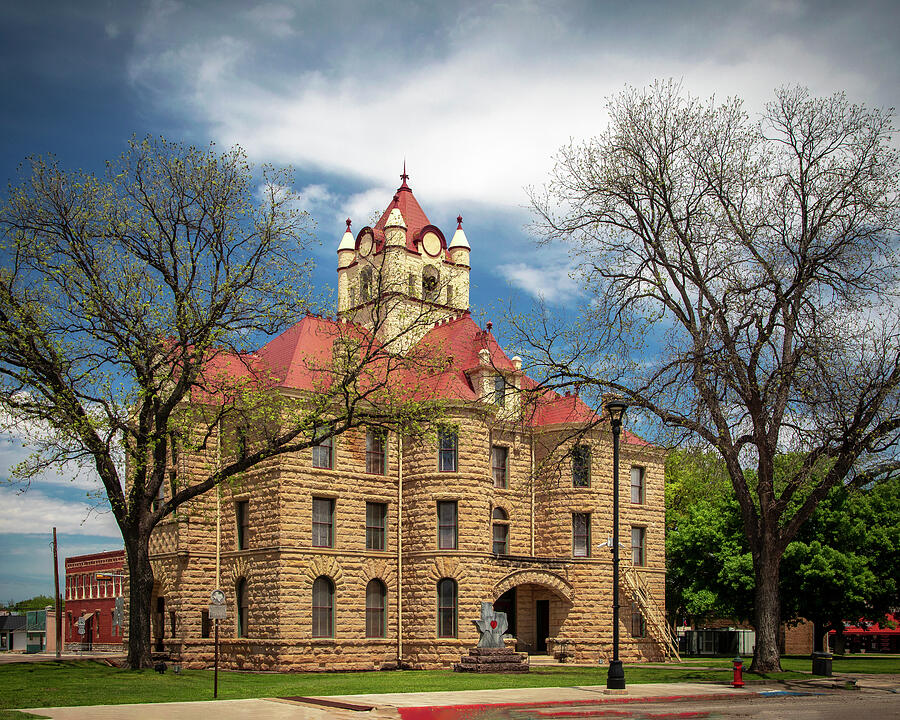 McCulloch County Courthouse in Brady, Texas Photograph by Harriet ...