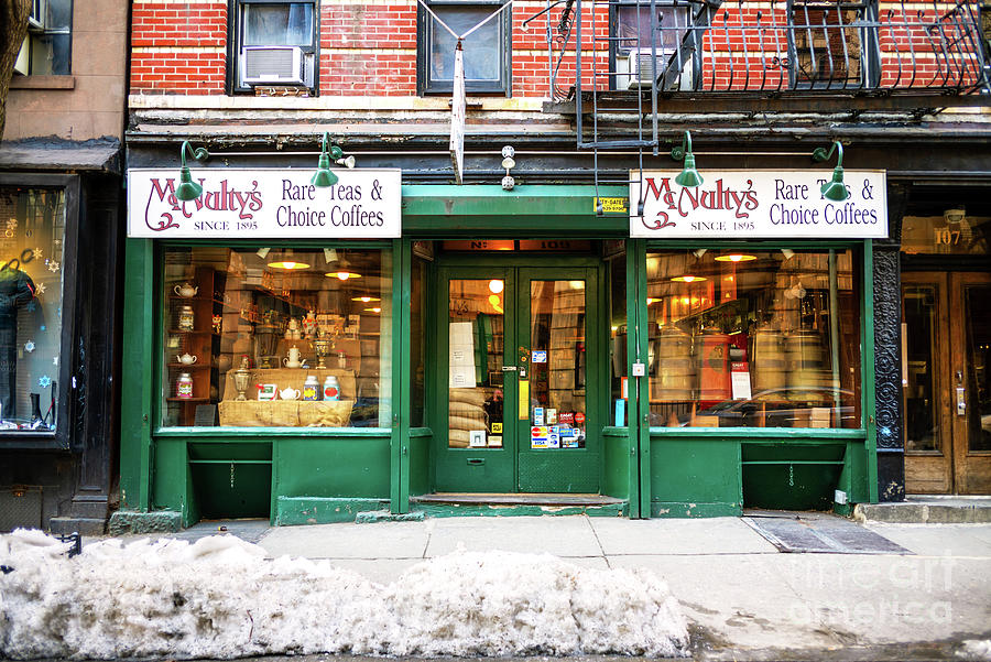 McNultys of Greenwich Village in New York City Photograph by John Rizzuto