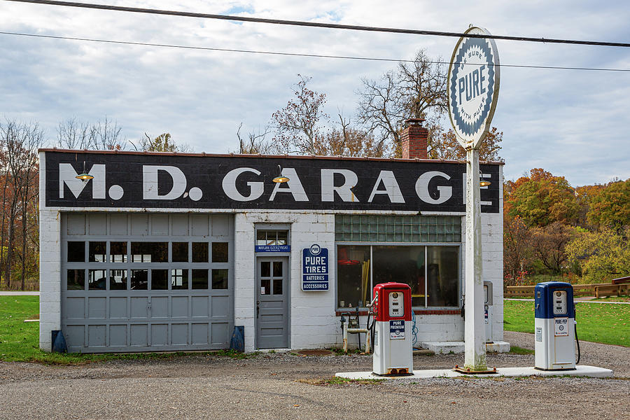 MD Garage Icon Photograph by Dale Kincaid