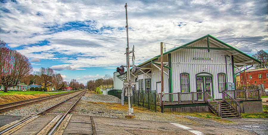 Meadowview Depot Photograph by Dale R Carlson