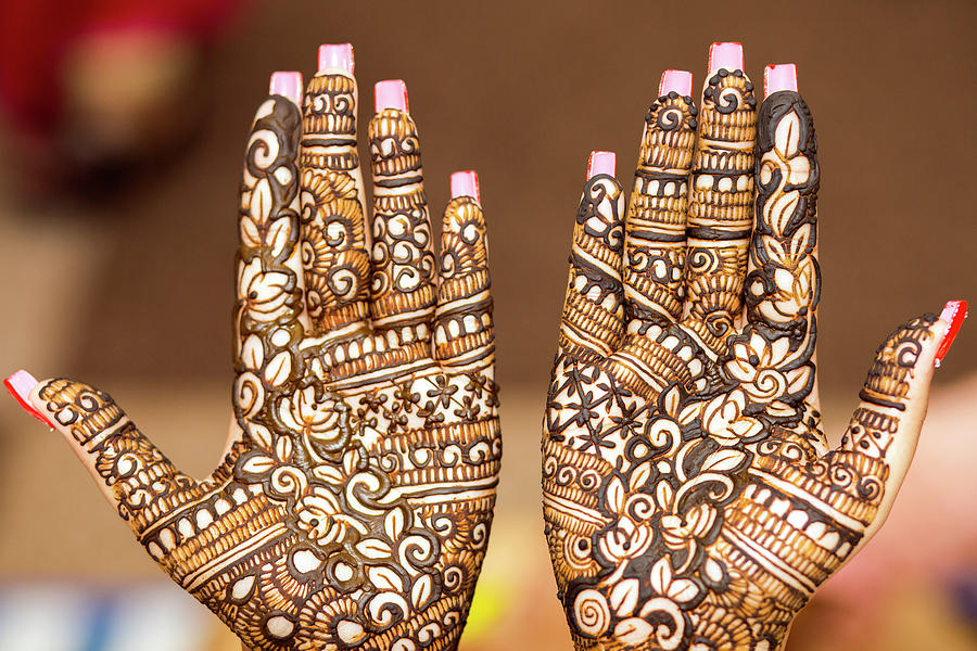New Mehndi Design for This Wedding Session - Sentinelassam