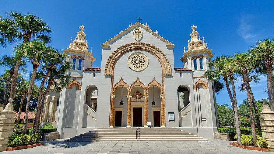 Memorial Presbyterian Church in St. Augustine, Florida Photograph by ...