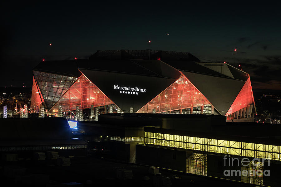 Thursday Night Lights in Mercedes-Benz Stadium! — Communique