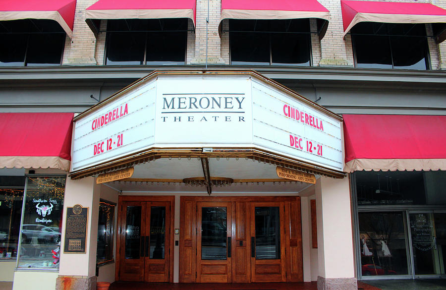 Meroney Theater Photograph by Cynthia Guinn