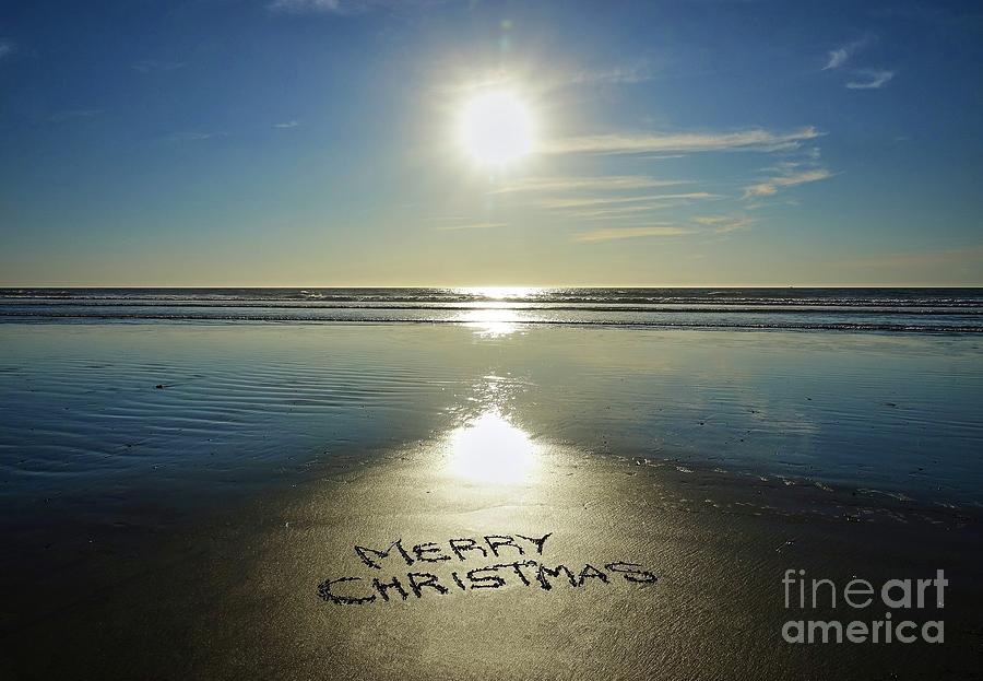 Christmas Photograph - Merry Christmas 9303-19 by Linda Dron Photography