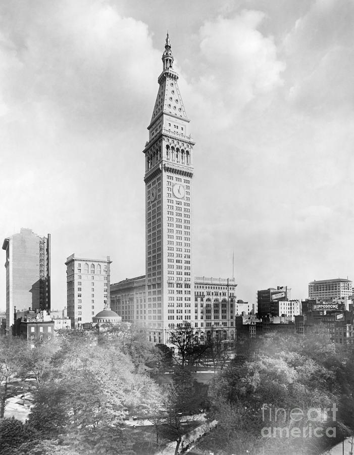 Met Life Tower, c1910 Photograph by Irving Underhill