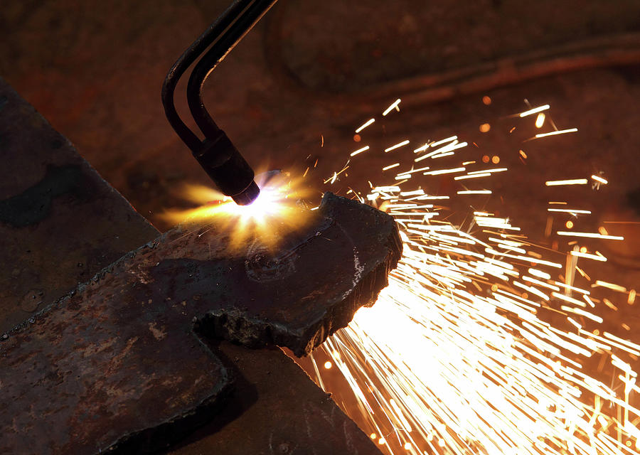 Metall Cutting With Acetylene Welding Photograph by Mikhail Kokhanchikov