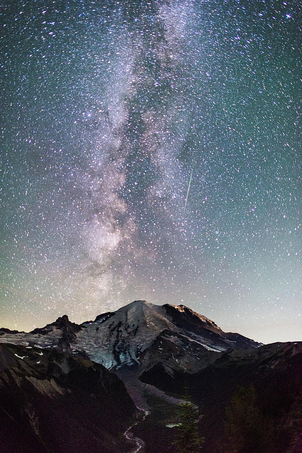 Meteor and the Milky Way over Mt Rainier Digital Art by Michael Lee