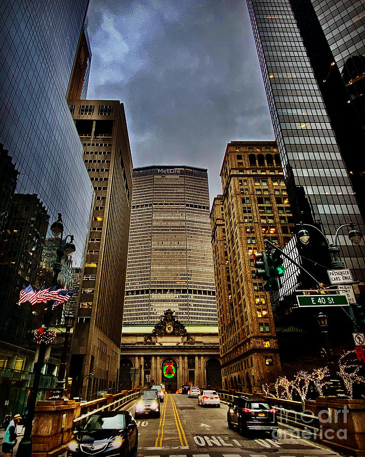 MetLife building dressed up for the holidays Photograph by Ian Bouras