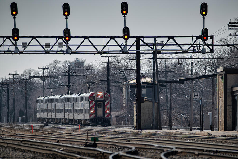 Metra 184 arrives at the station in Homewood Illinois Photograph by Jim Pearson