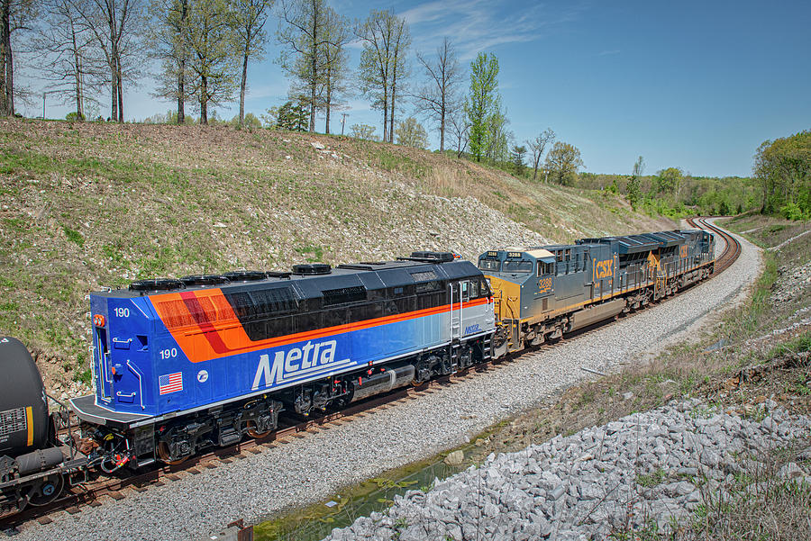 METRA locomotive 190 runs as the trailing unit on CSX Q648 Photograph by Jim Pearson