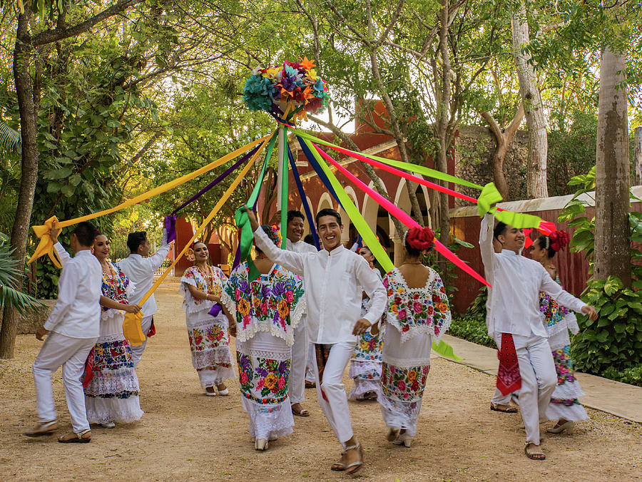 Mexican  folk dancing Photograph by Ann Moore